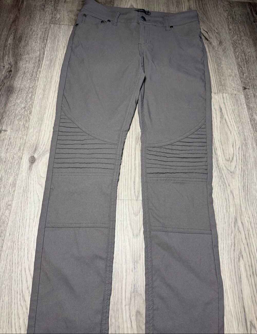 Prana Brenna Zion Skinny Pants - Gray- Size 6- Pleated Knee- Moto style - Picture 3 of 10